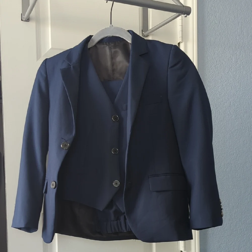 Boys Navy 3-piece Suit! 8-10y - Picture 4 of 6